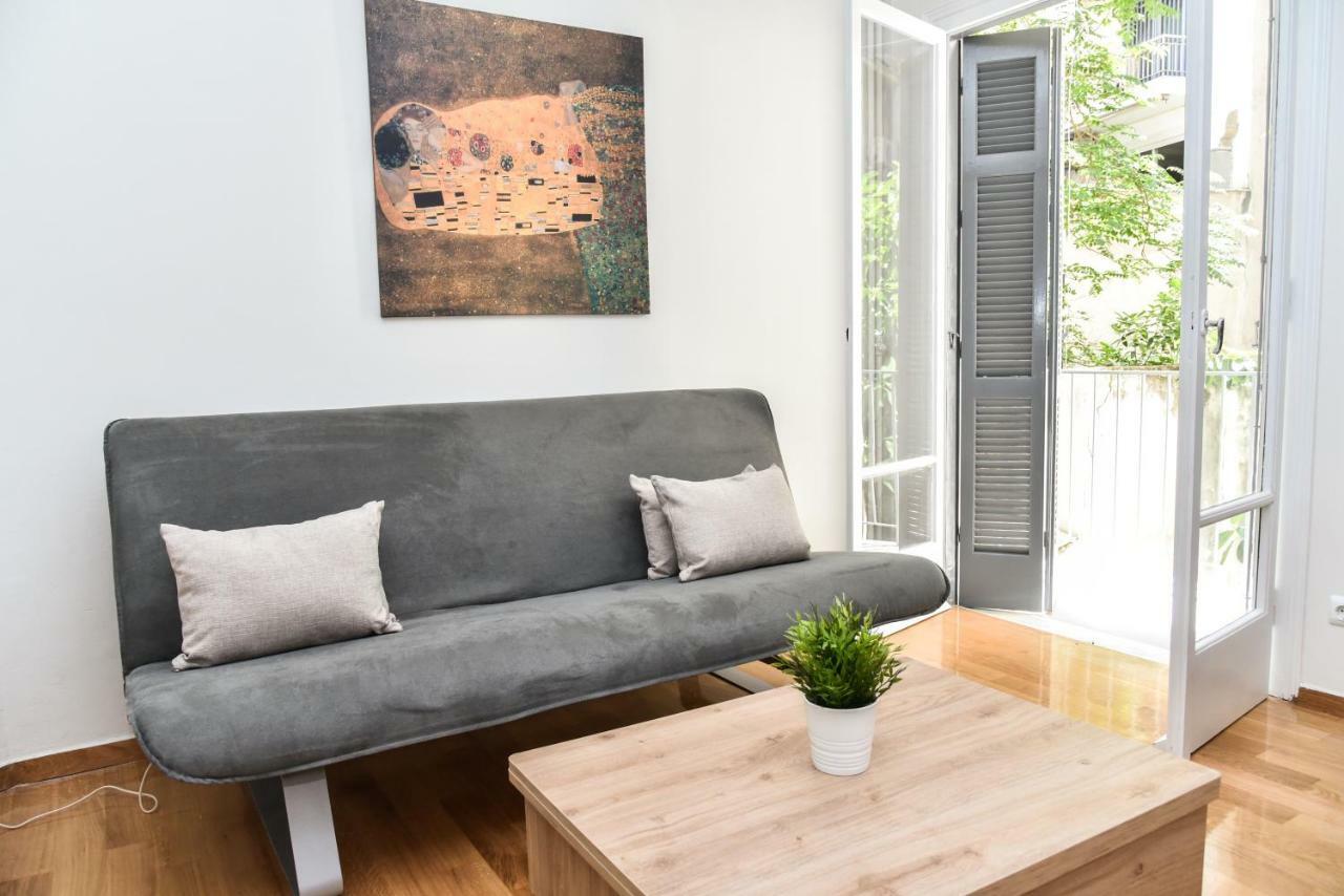 Warm Apartment At Exarchia 1 Bed 2 Pers Athen Exterior foto